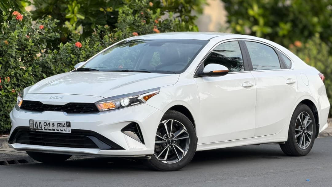 KIA FORTE 2023, Luminaria